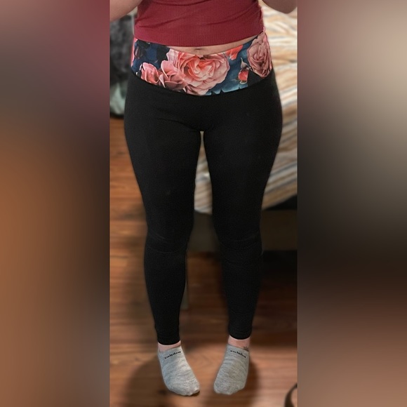 Lululemon leggings - Picture 2 of 13